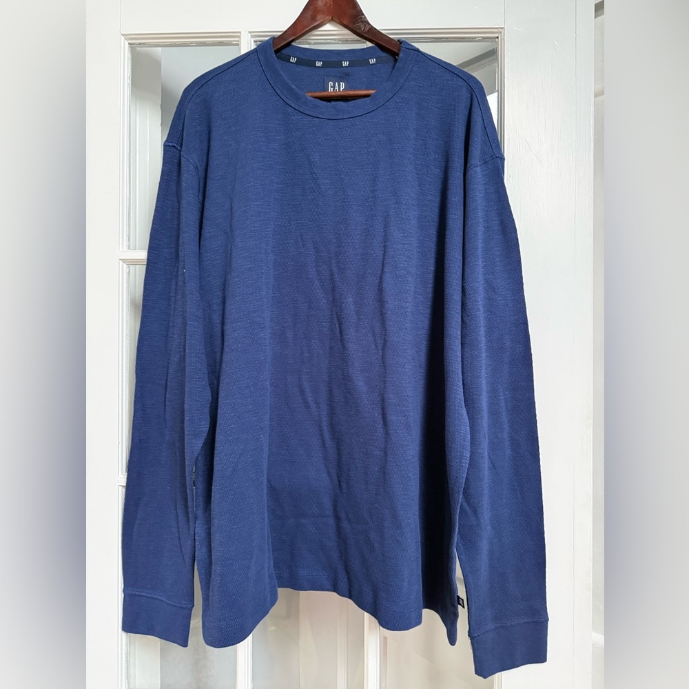 GAP Men's Deep Blue Long Sleeve Tee